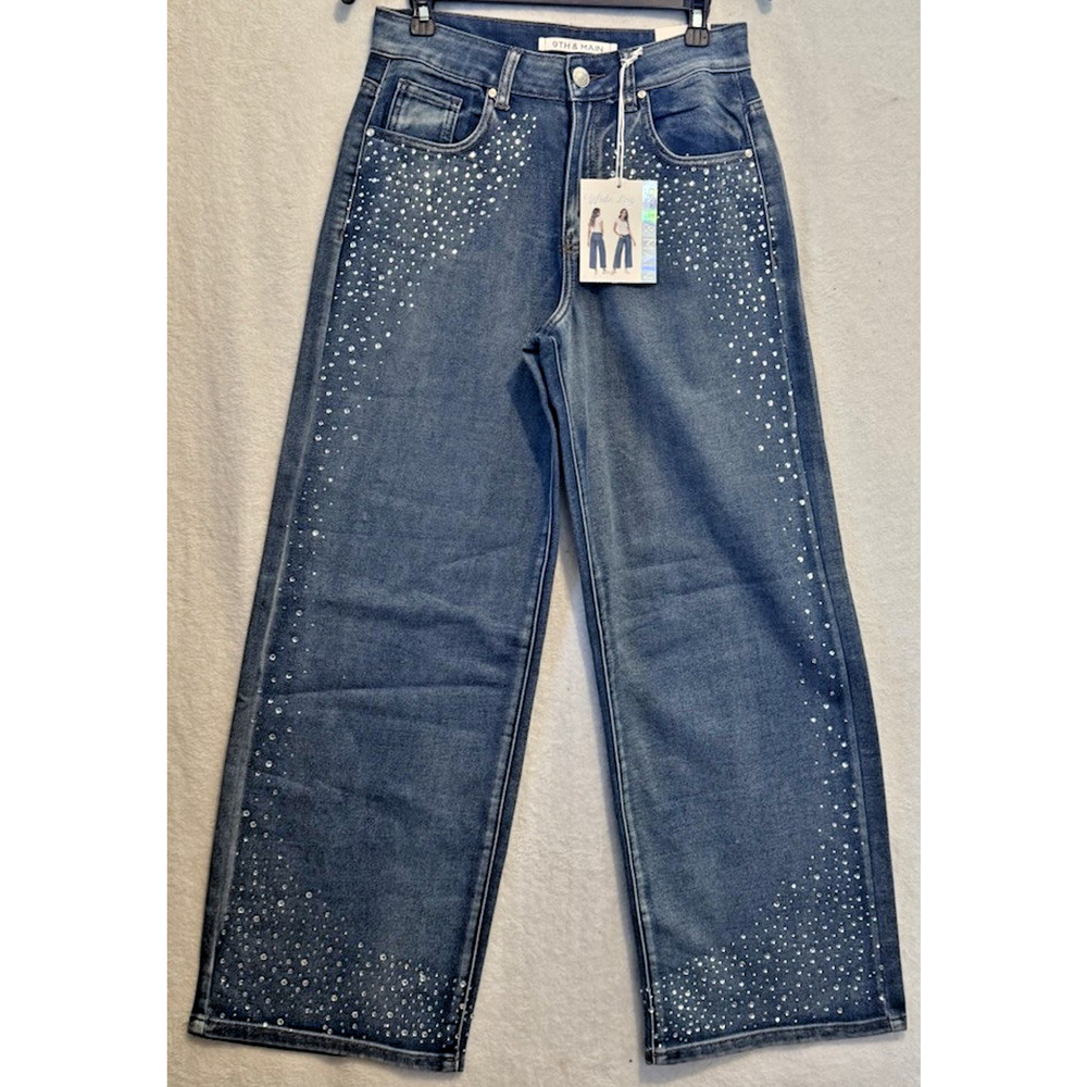 9th & Main Wide Leg Regular Size 6 Denim Jeans With Rinestone NWT